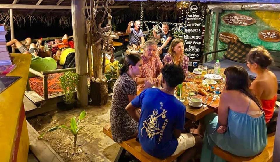 Backpack Beach Hostel & Reggae Bar Bussa Eksteriør billede