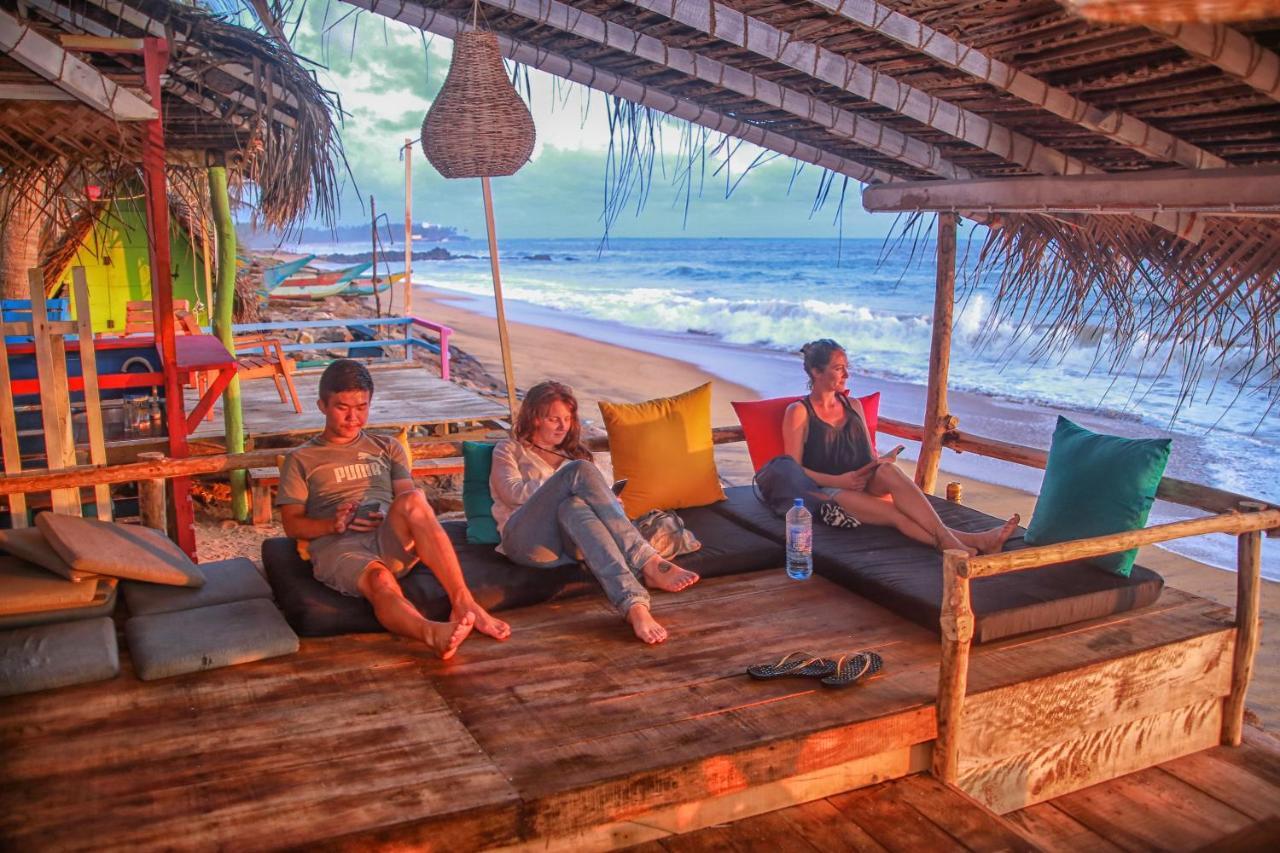 Backpack Beach Hostel & Reggae Bar Bussa Eksteriør billede