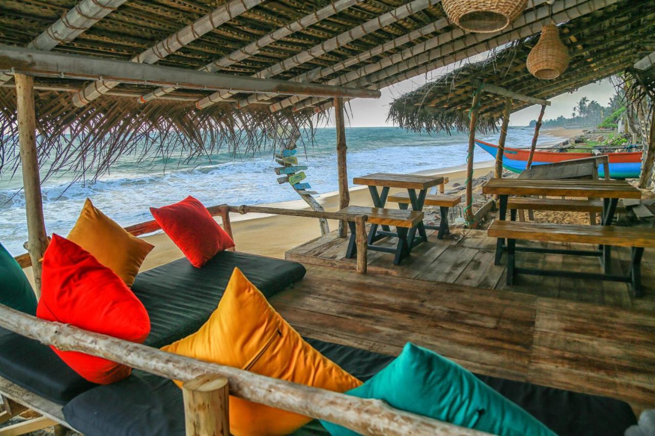 Backpack Beach Hostel & Reggae Bar Bussa Eksteriør billede